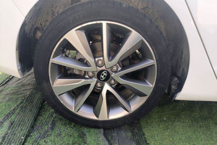 现代 朗动 2015款 1.6L 自动领先型车身外观6008