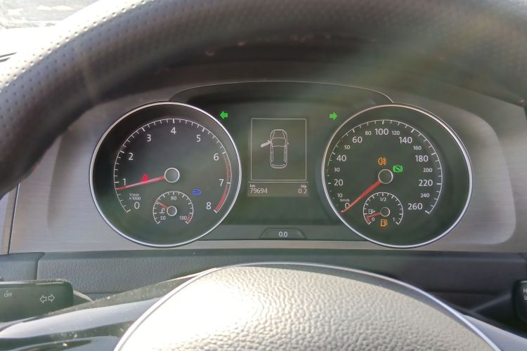 大众 高尔夫 2015款 1.6L 自动舒适型中控内饰14