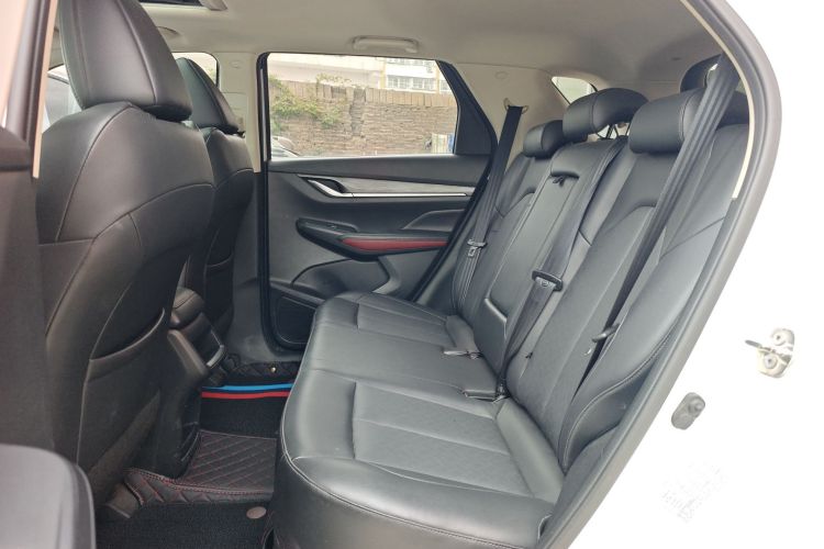 长安CS55PLUS 2020款 1.5T 手动炫色型中控内饰21