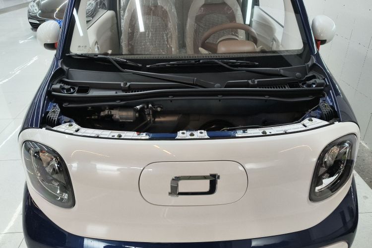 奔腾小马 2026款 222km 萌趣马 Plus机舱底盘24