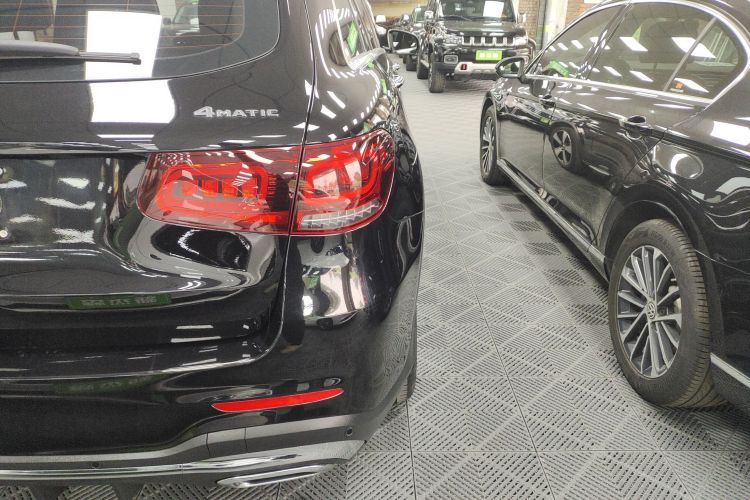 奔驰GLC 2022款 改款 GLC 300 L 4MATIC 动感型臻藏版车身外观9