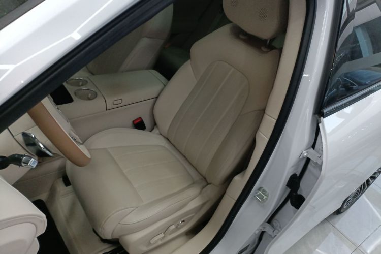 岚图汽车 岚图FREE 2025款 FREE+ 四驱乾崑版局部细节19