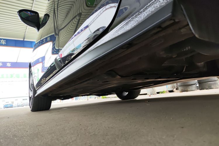 大众 高尔夫GTI 2023款 380TSI DSG GTI局部细节9002