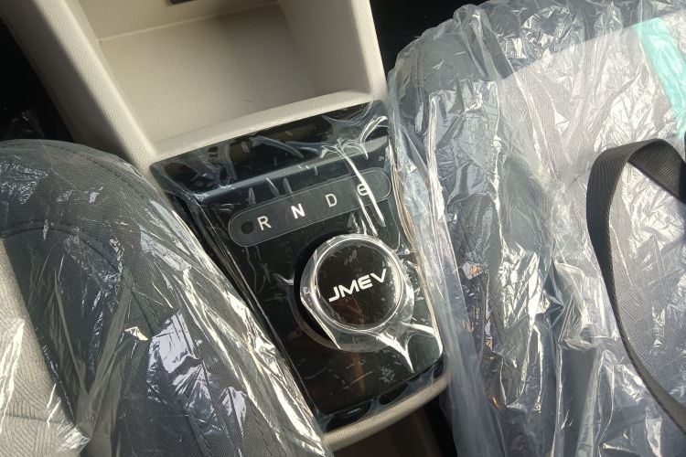 江铃集团新能源 易至EV2 2026款 PLUS+ 舒适型中控内饰18