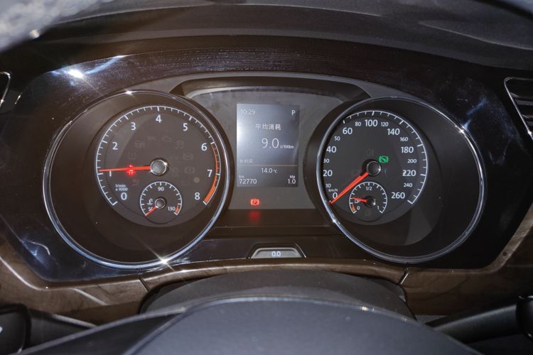 大众 2016款 途安L 330TSI DSG豪华版局部细节14