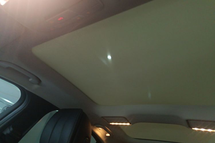 奔驰C级 2019款 改款 C 260 L 运动版中控内饰22