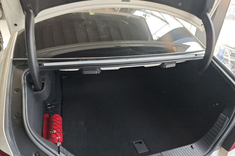 奔驰CLS 2016款 CLS 260 逸彩版机舱底盘23