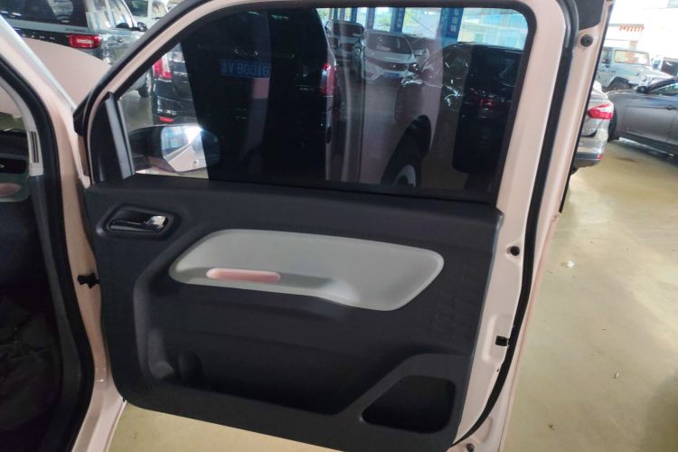 五菱汽车 宏光MINIEV 2022款 马卡龙臻享款 磷酸铁锂中控内饰7005