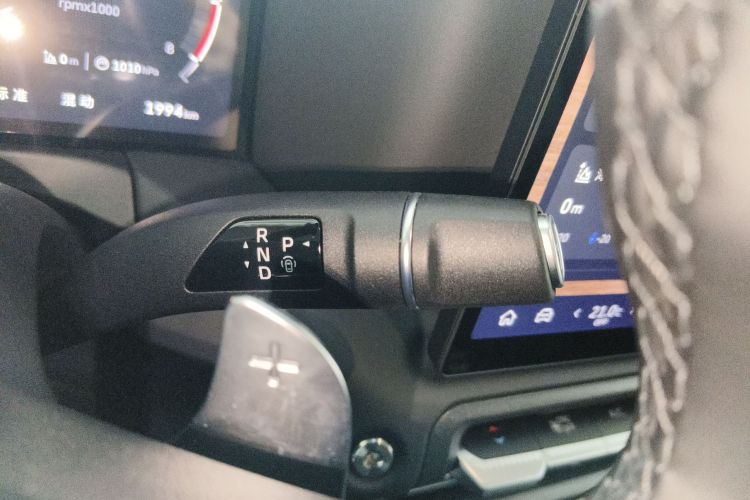 坦克300新能源 2025款 Hi4-T中控内饰18