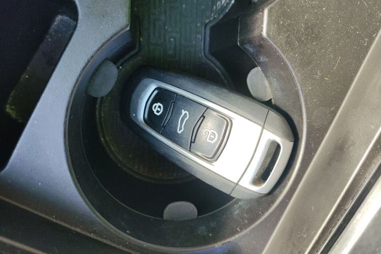 吉利汽车 帝豪 2018款 1.5L CVT豪华型中控内饰11