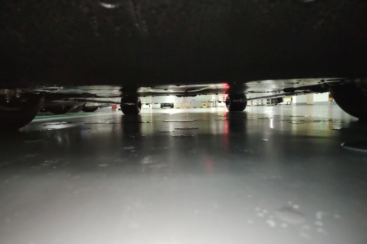 特斯拉 Model 3 2021款 标准续航后驱升级版局部细节9008