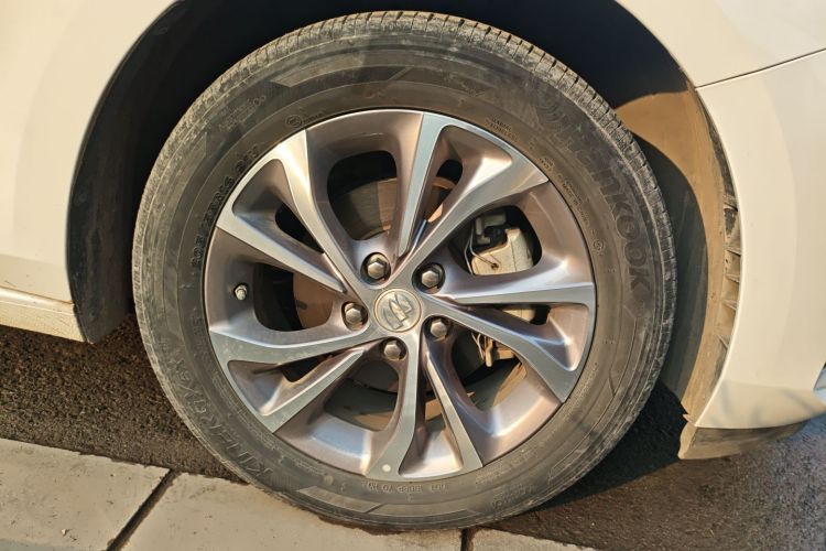 别克 威朗 2022款 Pro 533T 乐享版车身外观10