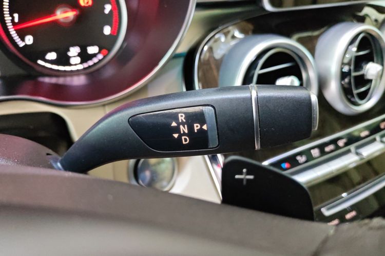 奔驰GLC 2019款 GLC 260 L 4MATIC 动感型局部细节18