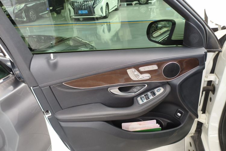 奔驰GLC 2020款 改款 GLC 300 L 4MATIC 动感型中控内饰47