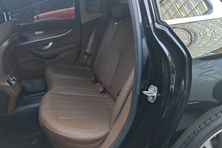 奔驰E级 2017款 E 300 L 豪华型中控内饰7004