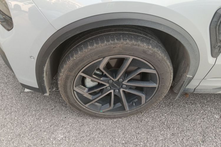 领克01 EM-P 2023款 1.5TD EM-P 晨曦版车身外观6007