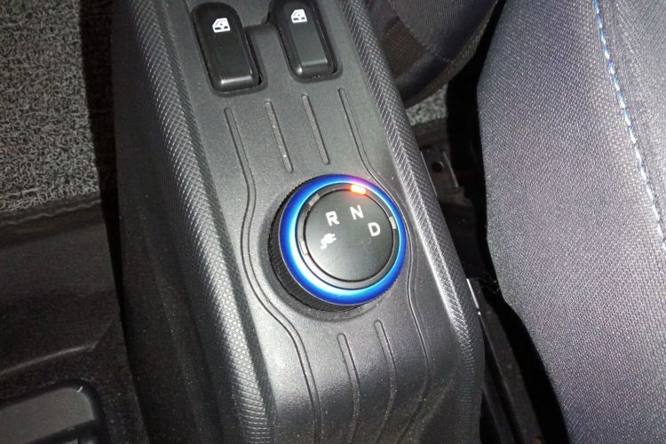 五菱汽车 宏光MINIEV 2020款 悦享款 磷酸铁锂中控内饰18