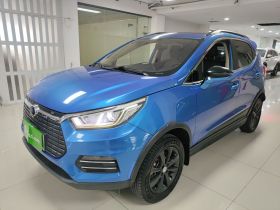 比亚迪 元新能源 2018款 EV360 智联炫酷型