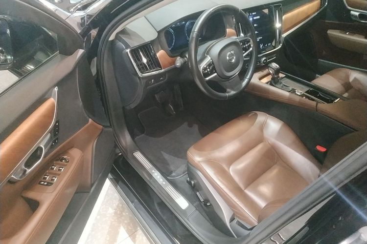 沃尔沃S90 2020款 T5 智逸豪华版中控内饰20