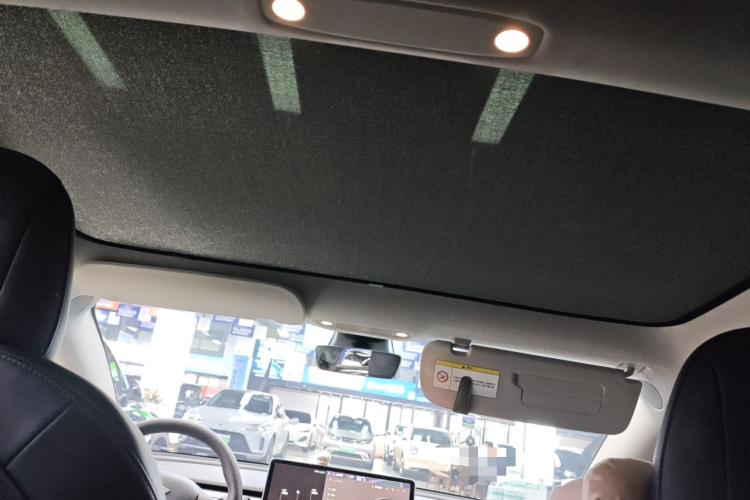 特斯拉 Model 3 2021款 标准续航后驱升级版中控内饰22