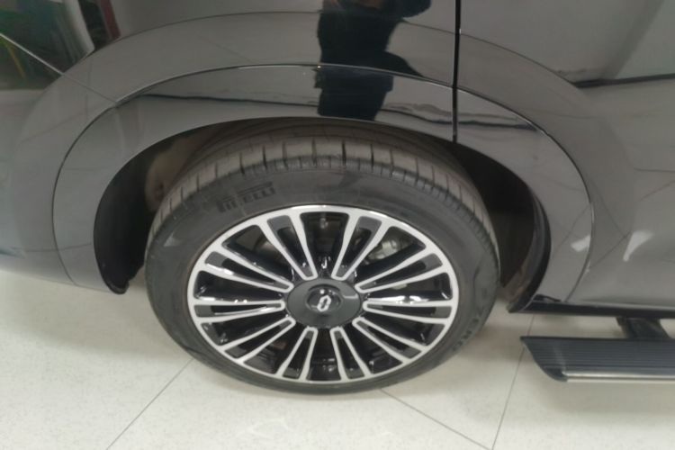 鸿蒙智行 问界M7 2024款 1.5T 智驾后驱Ultra版 5座车身外观6001