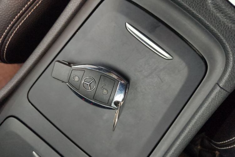 奔驰GLA 2016款 GLA 220 4MATIC 时尚型中控内饰11