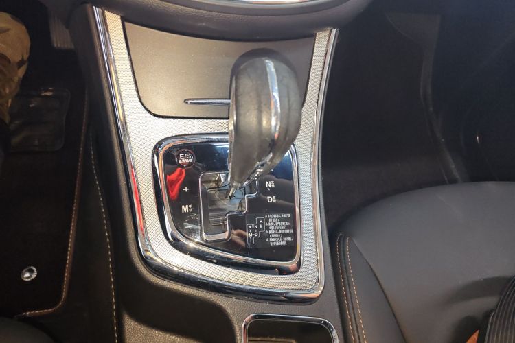 宝骏560 2016款 1.8L iAMT精英型局部细节18