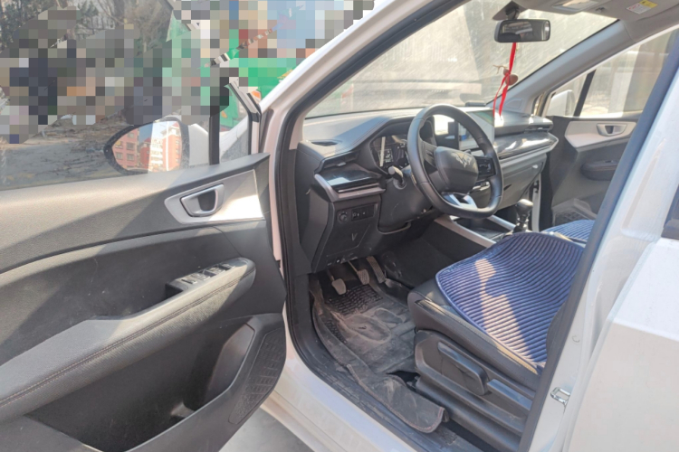 五菱汽车 五菱佳辰 2022款 1.5L 手动乐享精英型中控内饰20