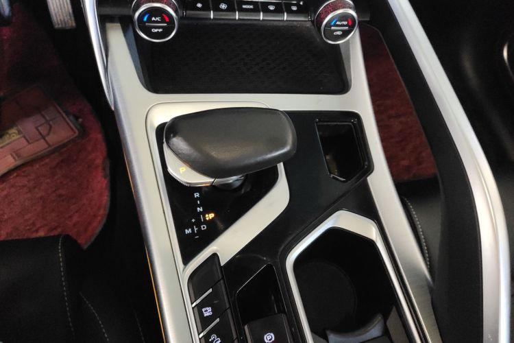 吉利汽车 星越 2019款 300T 耀星者中控内饰18