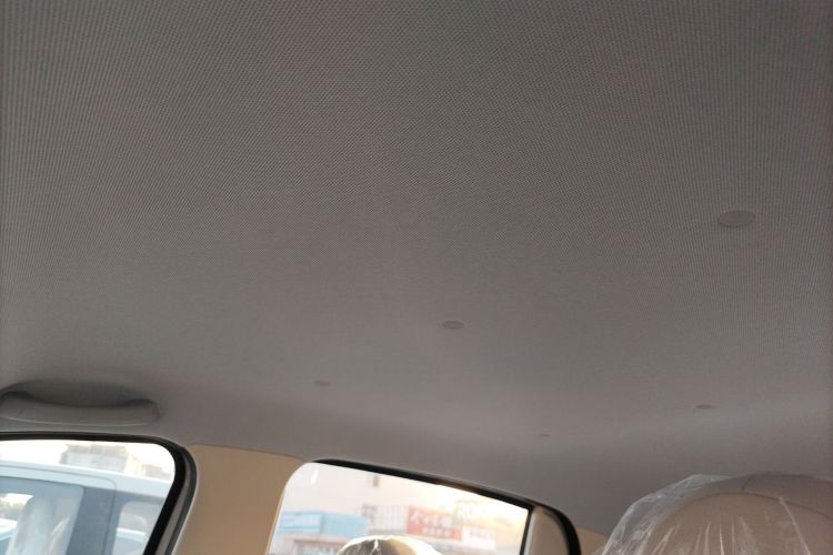 五菱汽车 宏光MINIEV 2025款 四门版 进阶款中控内饰22