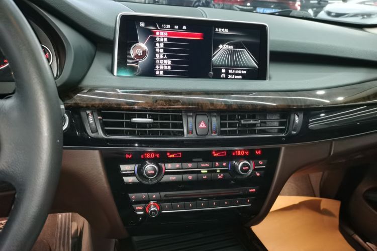 宝马X5(进口) 2015款 xDrive28i中控内饰16
