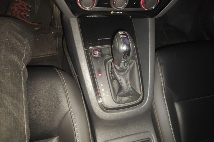 大众 速腾 2018款 1.6L 自动舒适型中控内饰18