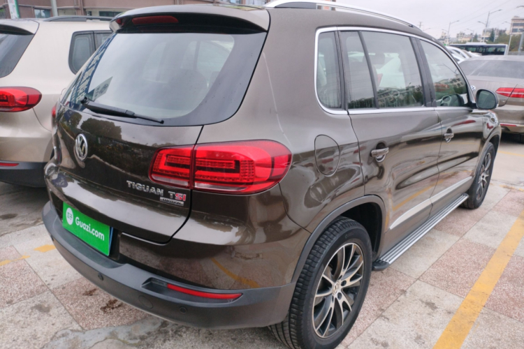 大众 途观 2015款 1.8TSI 自动四驱豪华型车身外观7