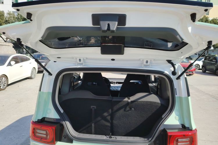 五菱汽车 宏光MINIEV 2021款 马卡龙时尚款 三元锂机舱底盘23