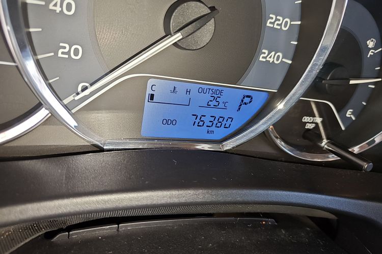 丰田 雷凌 2017款 改款 185T CVT精英版 国V中控内饰15