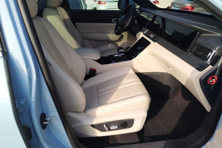 理想汽车 理想ONE 2020款 增程6座版局部细节41