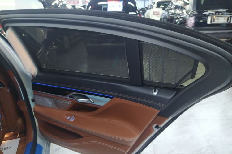 宝马7系 2018款 740Li xDrive 尊享型 M运动套装中控内饰45