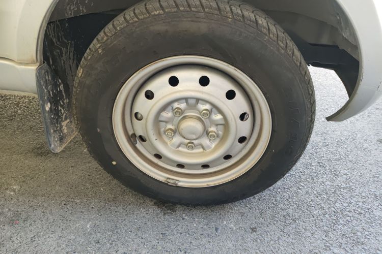 五菱汽车 五菱荣光 2021款 1.5L加长基本型封窗车2座L3C车身外观10