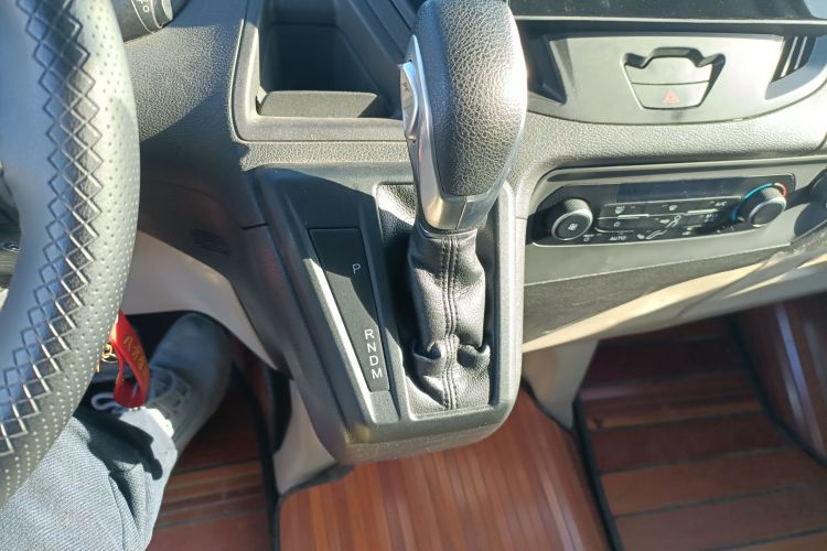 福特 途睿欧 2017款 2.0T 自动精英版中控内饰18