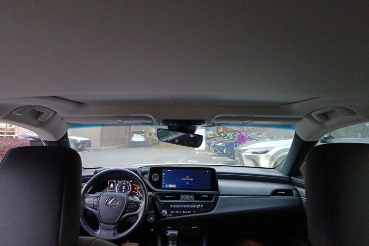 雷克萨斯ES 2022款 200 卓越版局部细节22
