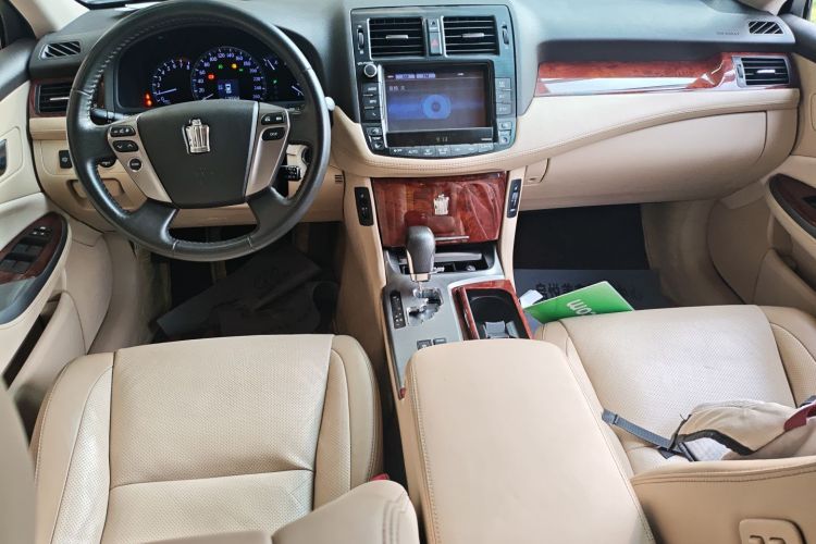 丰田 皇冠 2012款 2.5L Royal 导航版中控内饰12