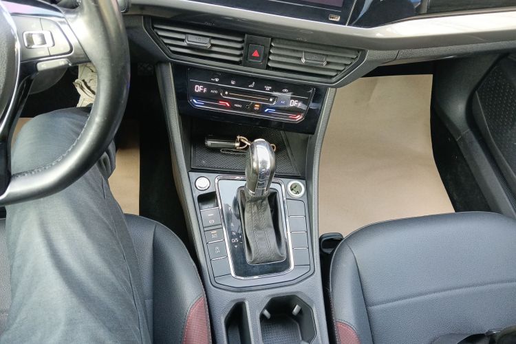 大众 宝来 2021款 1.5L 自动精英智联版中控内饰18