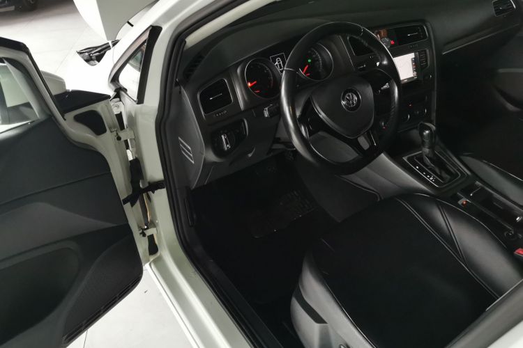 大众 高尔夫 2014款 1.6L 自动舒适型中控内饰7003