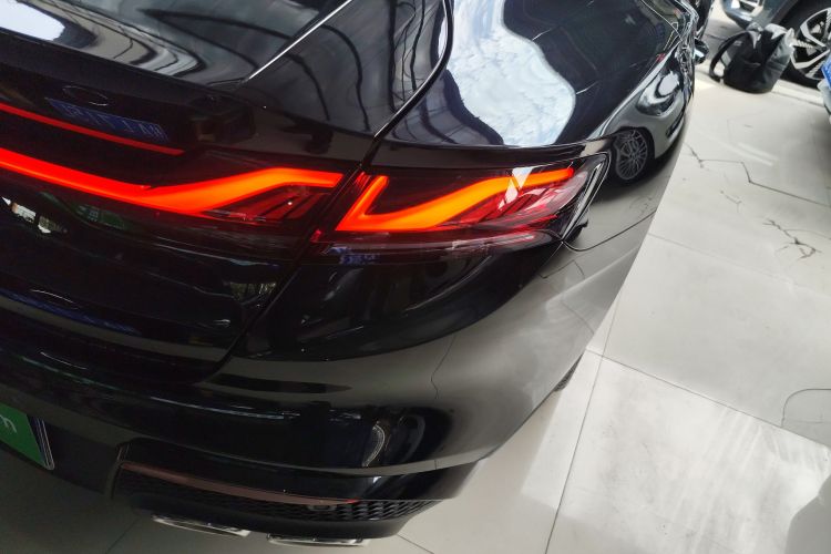 名爵 MG7 2023款 1.5T DCT至美优雅版车身外观6006