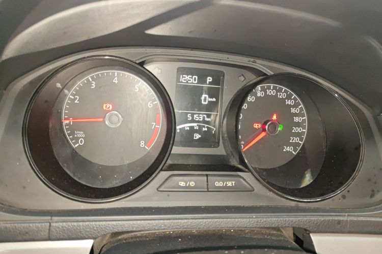 大众 朗逸 2018款 经典 1.5L 自动风尚版 国VI中控内饰15