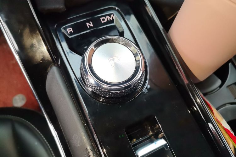 哈弗H6 2021款 第三代 1.5T 自动两驱Max中控内饰18