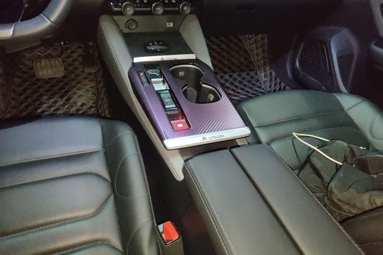 雪铁龙 凡尔赛C5 X 2023款 1.6T 享不凡局部细节18