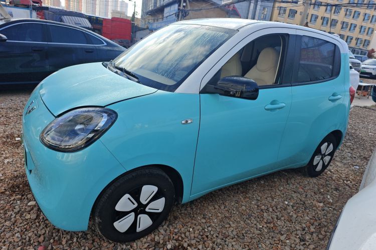 五菱汽车 宏光MINIEV 2025款 四门版 臻享款车身外观4