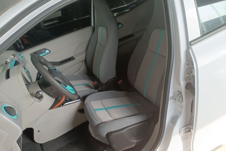 江铃集团新能源 易至EV2 2023款 吉祥版 201km 舒适型中控内饰19