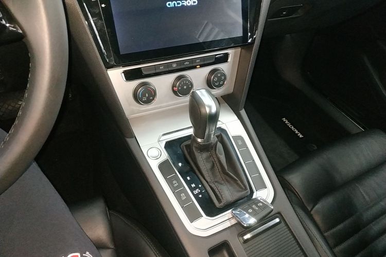 大众 迈腾 2017款 280TSI DSG 舒适型中控内饰18